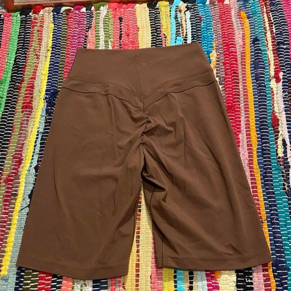 Gymshark Whitney cycling shorts - Picture 3 of 4